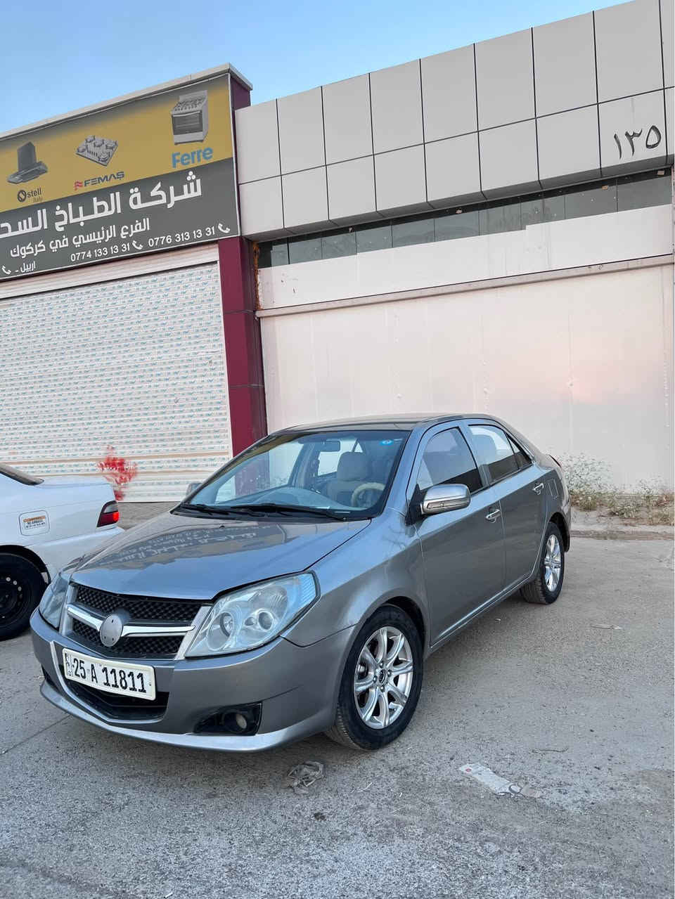 سيارة جيلي mkموديل ٢٠١١ 
تبريد ٤ جام كهربا سبوغ عام جمالي 
سنوي لعد ٢٠٣٠ بي بطاقة بنزين  ٣٠ ورقة و بي مجال  
*********** كركوك, العراق
