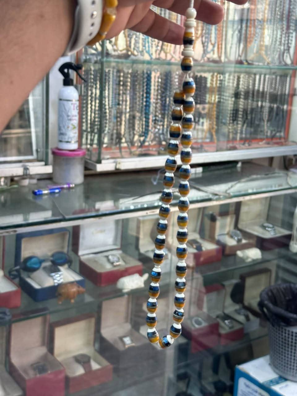 ساعات سندلوس وتراب كهرب شوف اليعجبك وتدلل
