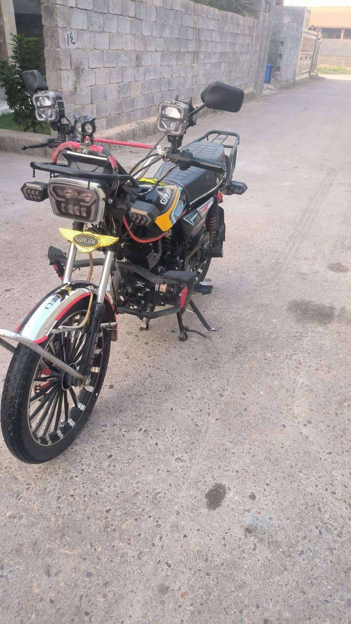 السلام عليكم 🔥🏍️ للبيع دراجة مرتبة ونظيفة جداً 🏍️🔥
للبيع دراجة موديل 2024 مشدودة 2025
⚙️ محرك 200cc
✨ الدراجة مرتبة كلش وما بيها كل نقص، جاهزة للاستخدام وما تحتاج أي شي
👌 نظافة وأداء، واللي يعرف بالدراجات يعرف قيمتها

💰 السعر: 900 ألف دينار
🤝 بيها مجال بسيط للجاد
🔄 ترهم مراوس بمسجل حسب الاتفاق

📍 المكان: الأنبار – الفلوجة – البعلوان

📞 للاستفسار والتواصل:
***********

⚠️ البيع للجادين فقط، واللي يريد يشوفها يتفضل، والمعاينة خير دليل ❤️🔥

