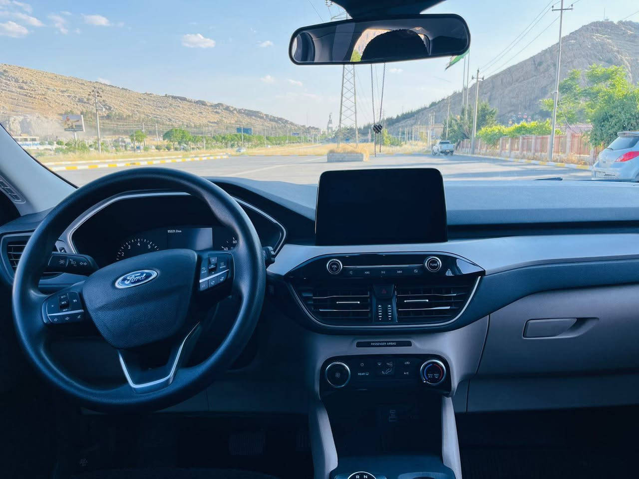 2022 Ford escape Se

سپی ده بل اکسل ته نها ده رگای سه یاق کلیری امریکایه له گه ل ده عامی پیشه وه ی ئیرباگی که له سوکان و داشبول ته قیوه و دانراوه ته وه داشبولی چه رم نیه گوراوه به بیلادی مه کینه ی 1.5 سی بستن توربو گیر ماوس پینج مؤدی لی خورین بلاین سپورت و راداری جام چوار تایه ی تازه سه نه وی تاکو 2030 نوییه به ناوی خومه وه یه به شه رتی گیرو مه کینه و ته قه و ره قه 98000 کیلومه تر روشتوه ١٣٥گلا و مجال *********** رانية, السليمانية
