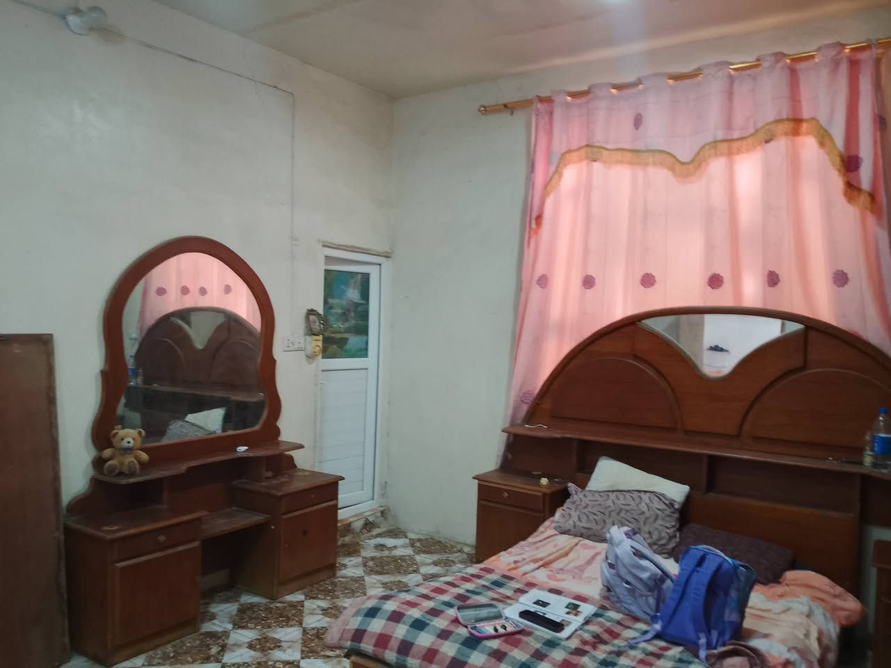 محلة العرب • بيت للبيع • ٣ غرف