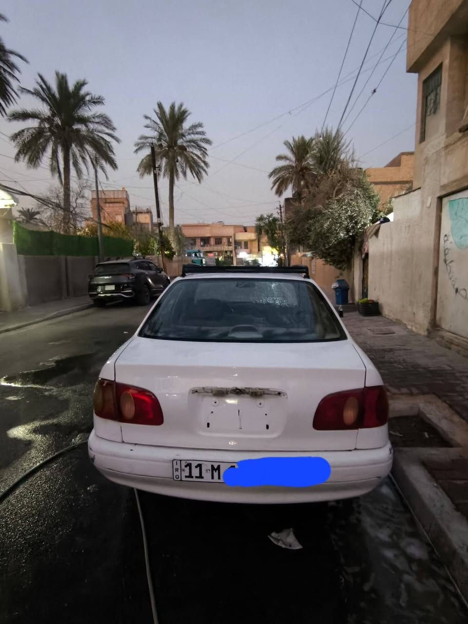 كورلا للبيع موديل ١٩٩٩ بلادي ام عيون  بزون تبريد شغال السعر ٤٥ مكان السيارة الكاظمية الهاتف ***********

