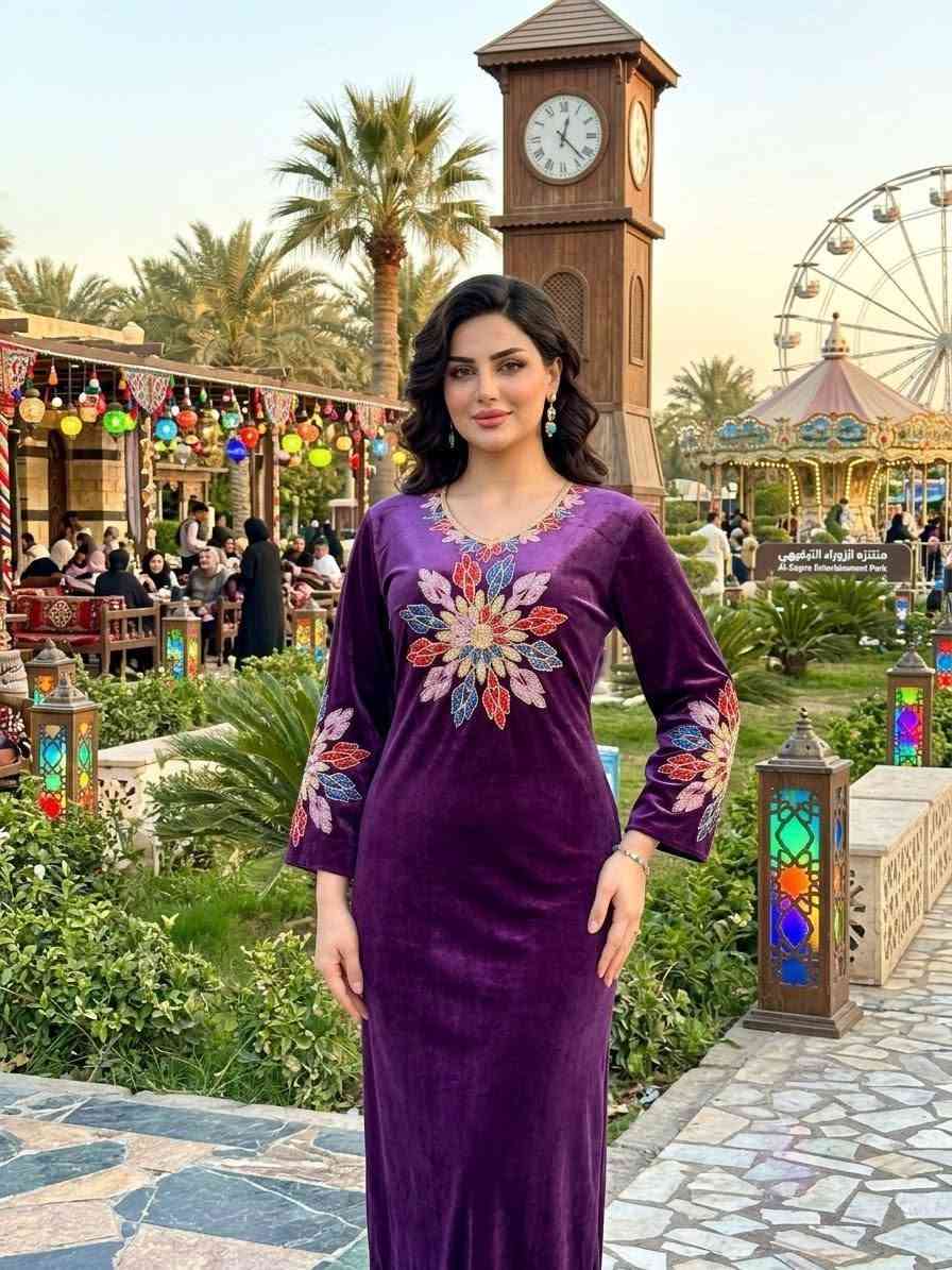 ١٠ موديلات • ٤ ألوان • مقاسات L-XL-XXL