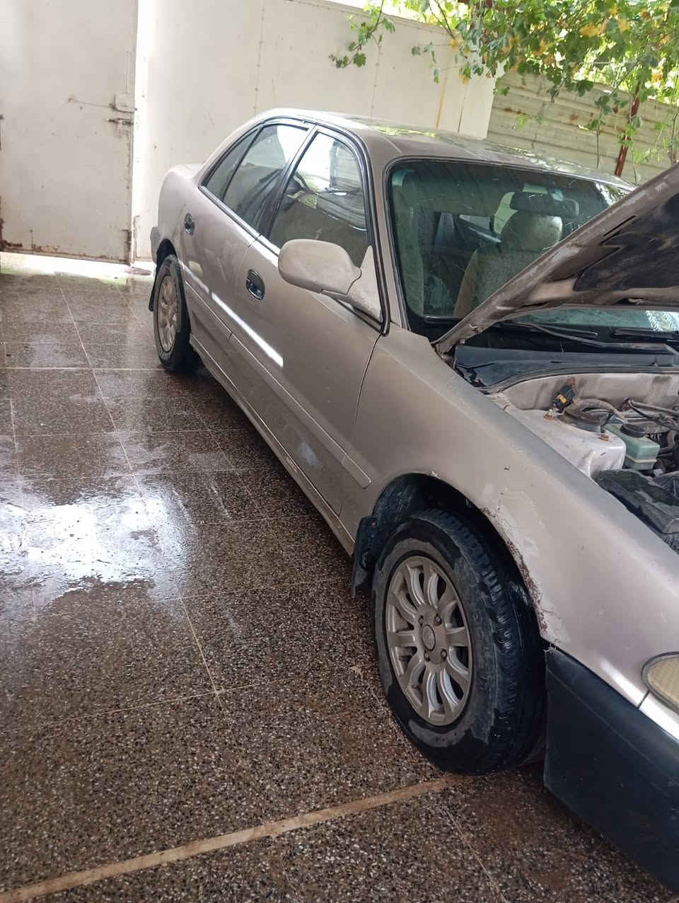 سلام عليكم سوناتا تو سنه الصنع 1996 رقم بغداد بسمي كير اوتوماتيك جديد محرك مسكر جديد  سعر ٣٨$  مكانه بغداد العبايجي ***********
