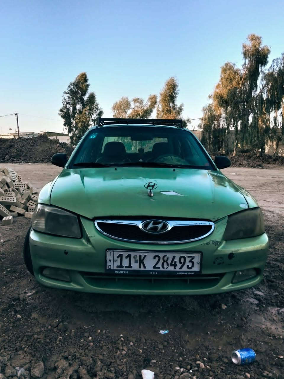 سلام عليكم
سيارة فيرنا اكسنت موديل 2000 سيارة حلوه صدر أمامي خلفي جديد زوج تاير أمامي محرك حلو كير عادي التبريد مو شغال  السيارة خير من الله السنوية جديده هزه جديده
السعر 35 وبيها مجال
***********
