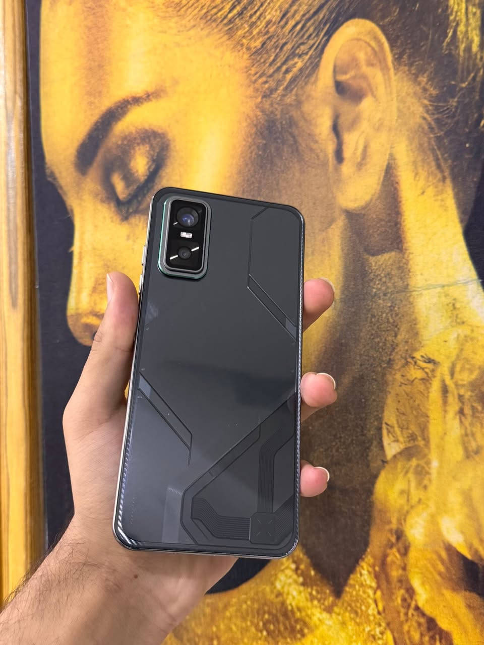 للبيعGT30 PRO

ذاكرة256

بطاريه5200

كامرة108m

كفر+سماعه+شاحنة 

بس مفتوح من الكارتونه للفحص جديد

العنوان نجف /***********

السعر195@وبي مجال قليل

نص مكتوب في الصور:
- ٤:٢٢ م ١٩% هاتیفی XOS V14.5.0 Based on Android Storage 12.05GB/256GB Device name GT 30 Pro Model GT 30 Pro CPU Dimensity 8350 Ultimate Rear Camera 108M Front Camera 13M Battery 5200mAh Screen 1224x2720 RAM GB 24.00