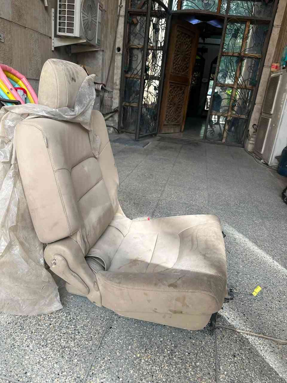 قطع غيار لاندكروز • الكرادة