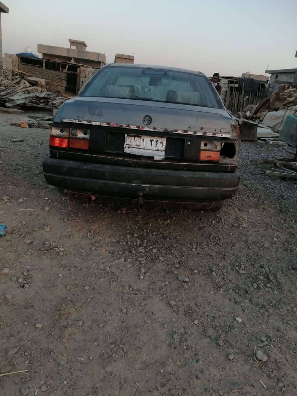 برازيلي باسات گولف موديل ١٩٩٤
تايرات نص عمر 
صدر نص عمر مكفوله دوله وعشائر سنويه وياها صاحبه ما أندله ابيع حبل مكفوله سعر ١٣وبي مجال  ***********  مكان السيارة العلم

