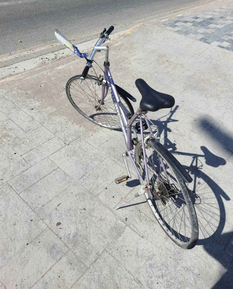 السلام عليكم بايسكل ياباني c700 سريع كلش يوصل سرعته الله شاهد عليه 40الى 45 كيلو متر  قابل للتطبيك
 
كله شغال وكامل 

وشرط يتحمل اوزان خاصه التاير الخلفي) ضد الانزراف لو وزن عليه 100 كيلو

حجم 28  

ابريك امامي شرط يكلبك 😂

ابريك خلفي شرط اصير بيه تفحيطات 

6 نمر خلفي كله شغال 

ونمره واحده امامي الجبيره  

(سعره 100 الف)  

ماخذه قبل 4 اشهر 195 الف باله 

🕹🕹مكاني بغداد العطيفيه قرب جامع براثا!!!!!!)!!!)؟))!!! 

متواجد واتساب ***********
