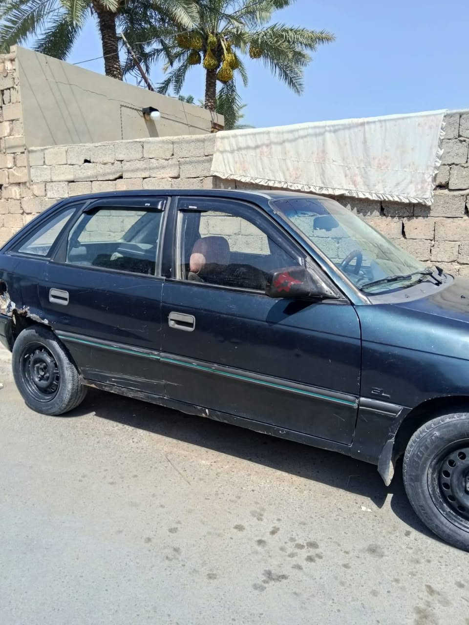 السلام عليكم ورحمه الله وبركاته سياره نوع اوبل استرا موديل ٩٤ سنويه جديده لل ٣٠ تحويل موباشر كير محرك شرط رقم ديالى مشروع وطني سياره بيه بس اخياس فطرت صبق مابيه ابلاديه بلهلال يم القبق البنزين فقط هذا اموضح صدر جديد السعر ٢٥ وبيه مجال قليل وإذا اكو مراوس حسب القناعه مكان السياره ديالى الخالص ناحية السلام ملاحظه ماسنجر ماعندي بس واتساب او تتصل ع رصيد فقط هذا رقم وتصل ***********
