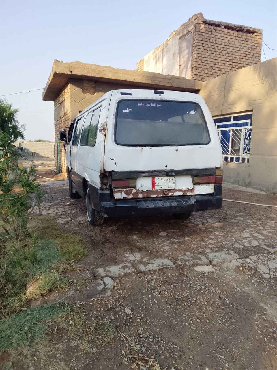 السلام عليكم البيع كيا بستا موديل 94 الماني بغداد سنويه الى نهايه شهر 1 2027 قرلمات هيئه 400 مرور 600 فقط كير تمام اكس تمام محرك بيه تبخير باقي شوفت عينك شرط تحويل صاحب السنويه جاري المكان بغداد الرضوانيه الشرقيه هاتف *********** او *********** السعرررر 25 وبيهه مجال الطيبين
