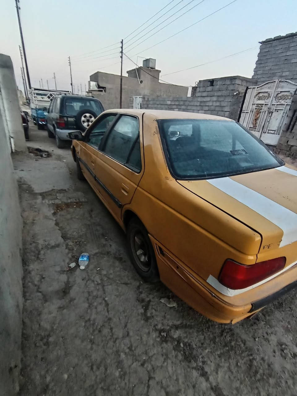 للبيع بيجو بارص موديل ٢٠١٥ مكينه وكير وحداديه خير من الله رقم بصره تحويل مباشر سنويته ٢٨ السعر ٣٠ مكان السياره بغداد ***********
