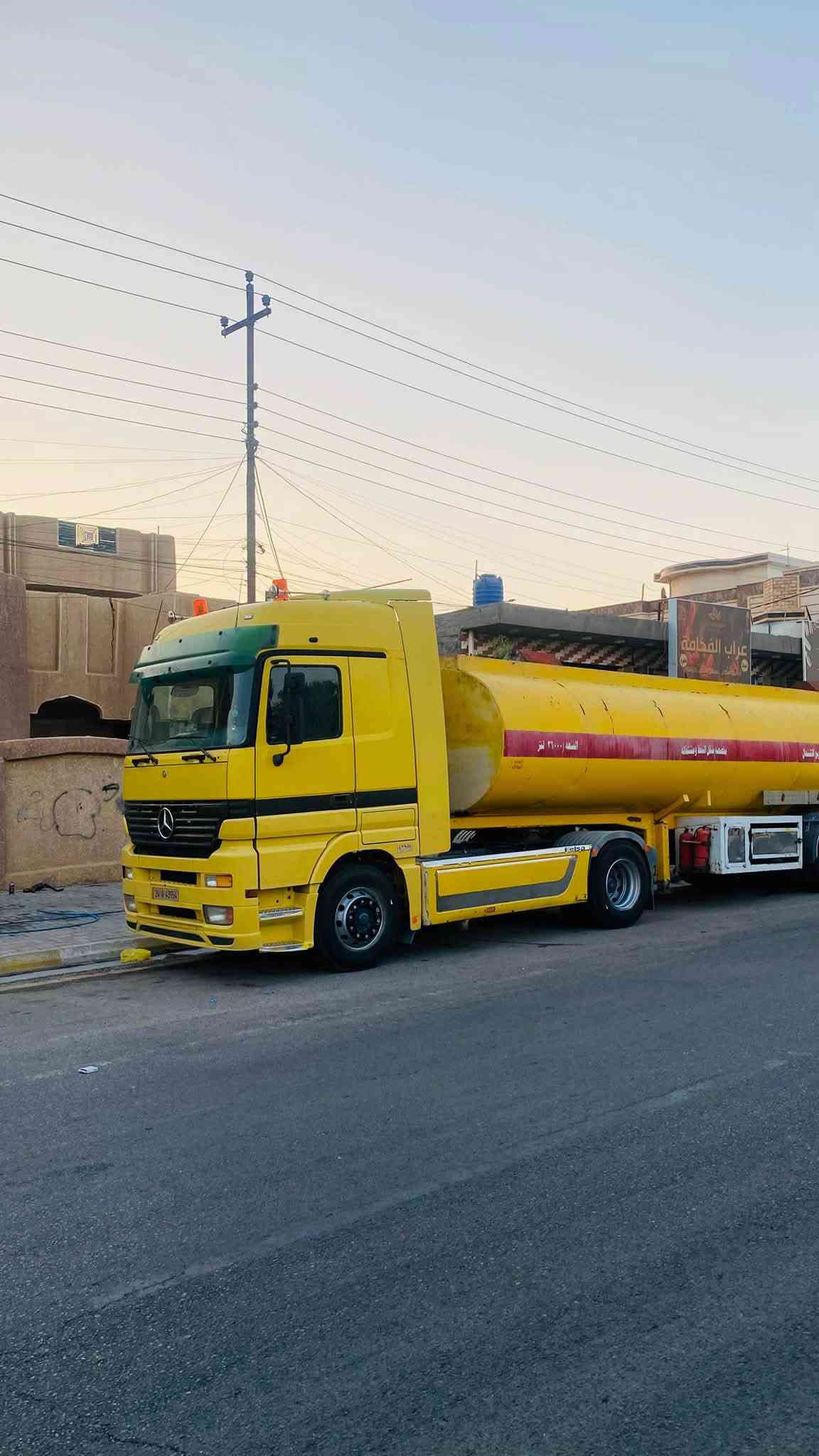 سلام عليكم للبيع موديل 2002شمعه جاهزه عل شغل طوناج جي بي س حجم 1843 تانكي شاكر ***********مكان فلوجه
