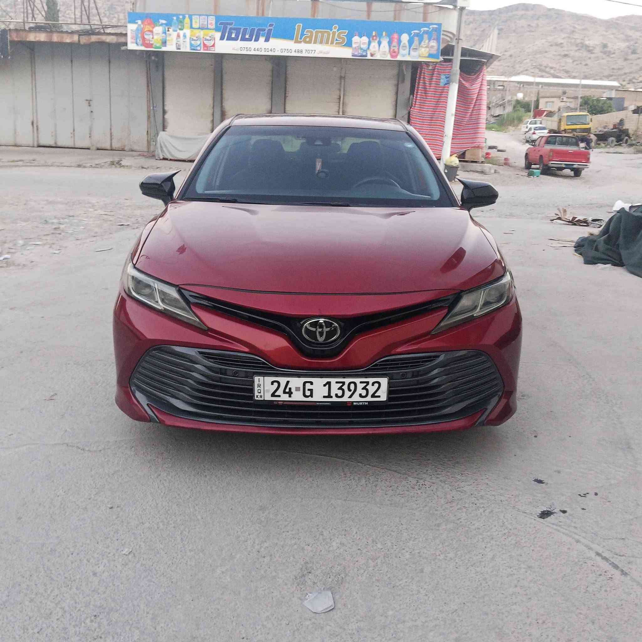 تويوتا كامري موديل ٢٠١٩ محرك ٢،٥ 
مواصفات Le أمريكيه
كير ومحرك وتبريد بشرط 
صدر وحداديه وطقم كلها جديد
سياره رقم وسنويه وهزه جديده 
رقم دهوك وباسمنا تحويلها بشرط
مكانها دهوك داخل دهوك 
سياره فقط جاملوغ يم سايق صبغ
مع بونيد جاملوغ يم سايق واصله 
رأس شاصي طبعا رقم شاصي موجوده
مع صوره شوف حادثها 
سياره فقط ماشيه ٨٥ ألف مايل ..
سياره هيكلها حلوه بدون بقصات وتعديلات
سياره وضع شريكه احلى من الصوره
مكانها دهوك باسمنا تحويل اقل من ساعه
سعرها ١٤٧ ورقه مجال 
*********** بيها واتس اب دهوك, العراق
