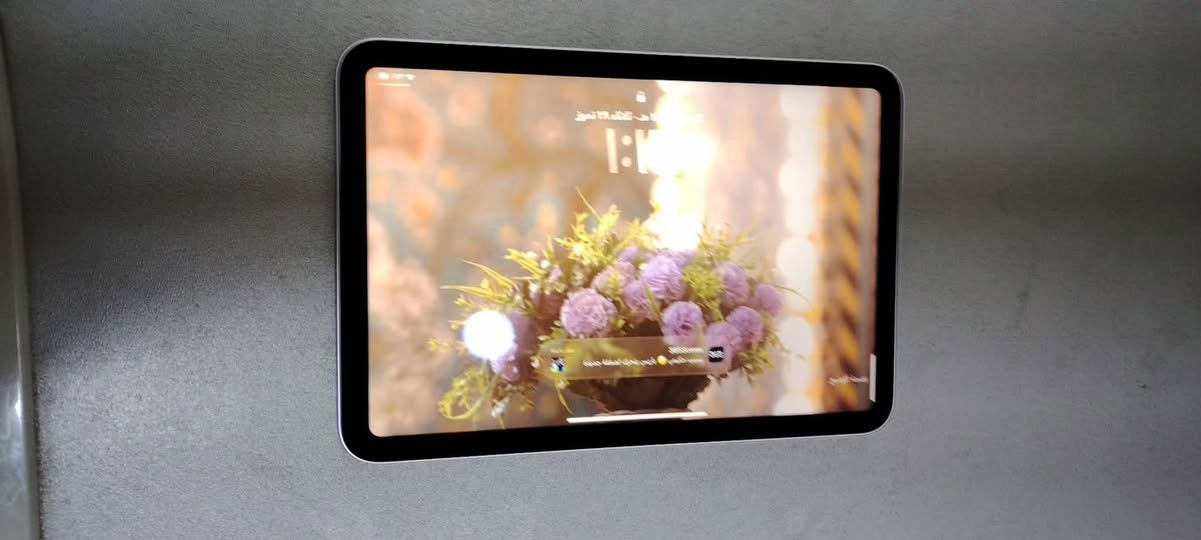 📌 للبيع: آيباد ميني 7 (iPad mini 7th Gen - A17 Pro)
• الذاكرة الداخلية: 128 جيجابايت.

• المعالج: A17 Pro (قوي جداً للألعاب الثقيلة والمونتاج، ويدعم ميزات الذكاء الاصطناعي Apple Intelligence).

• الشاشة: 8.3 بوصة من نوع Liquid Retina ألوان مريحة وحجم مثالي للتنقل والقراءة.

• الكاميرا: خلفية 12 ميجابكسل (تصوير فيديو 4K) / أمامية 12 ميجابكسل مع ميزة التتبع الذكي (Center Stage).

• دعم القلم: يدعم قلم Apple Pencil Pro وقلم Apple Pencil (USB-C).

• المنافذ والاتصال: منفذ شحن USB-C سريع، دعم Wi-Fi 6E، وبصمة إصبع (Touch ID) مدمجة في الزر العلوي.

***********

• حالة الجهاز: [مستعمل خفيف بدون أي خدوش]

• الملحقات: [الكرتون الأصلي + الشاحن + كفر حماية]

• نسبة البطارية: [87 ]

• السعر: [475 الف ]

• الموقع/المدينة: [بغداد الدوره ]
