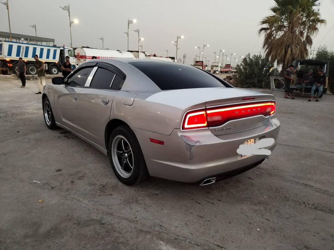 للبيع او مراوس كصت جنطة سيارة كارتون كير مكينه كفاله تخم ويل وتاير جديد اصل ٢٠١٤
حداديه امامي خلفي جديد تبريد ثلج كهربائيات كله شغاله
داخل مشمشي مكينه ٦ سلندر
عنوان واسط ***********
55 وبيه مجال
