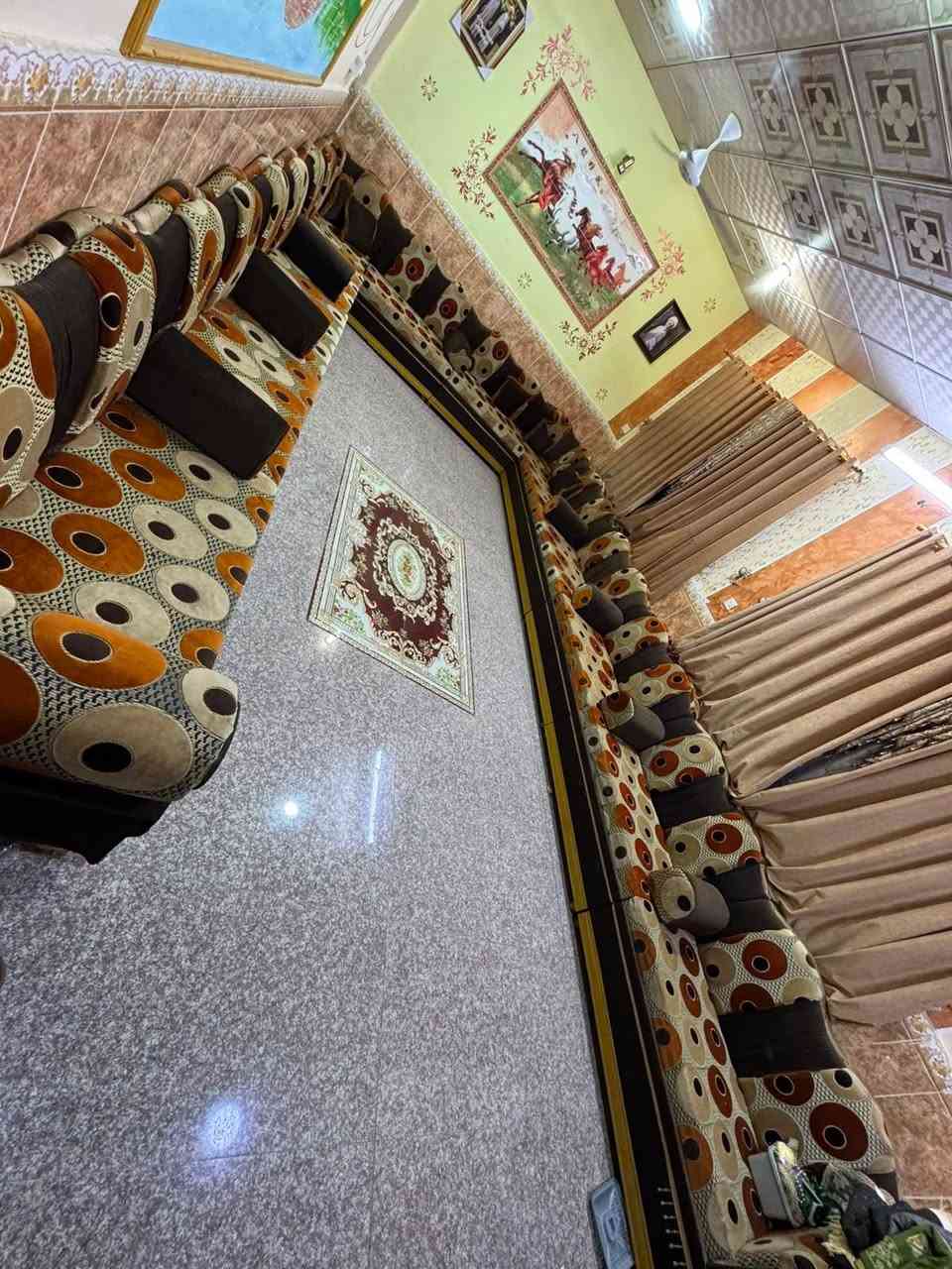 قنفات للبيع 17 متر تقريبا 
***********
واتسب واتصال

