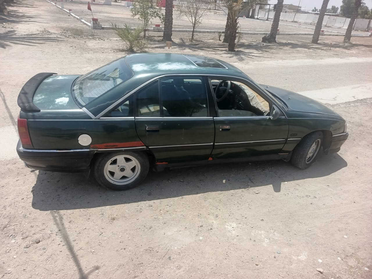 اوميكا موديل 1992 رقم بغداد سنويه لل 27 السعر 27 وبيه مجال مكان ديالى رقم الهاتف ***********
