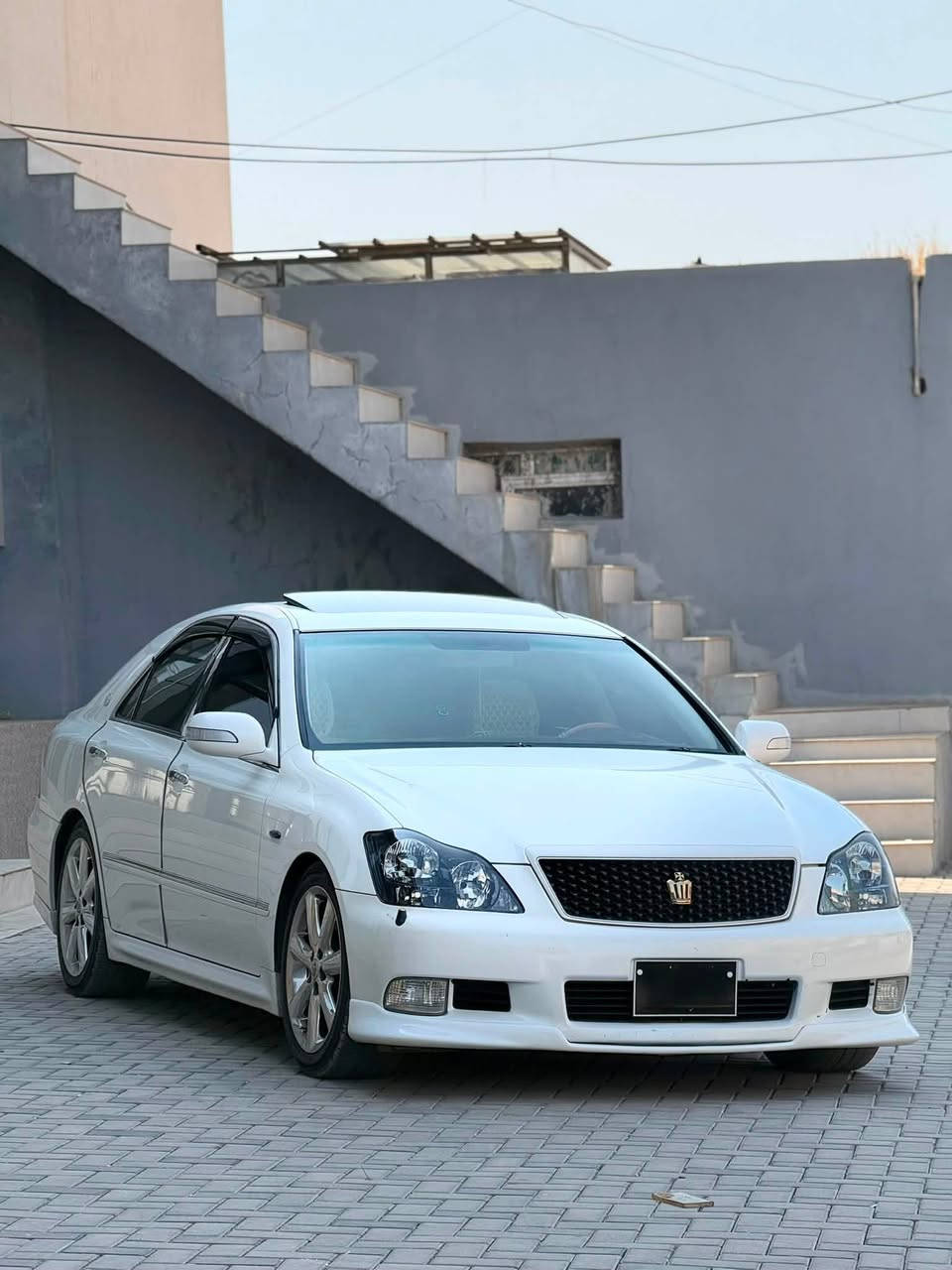 سه ره تا به ناوی خوا
شاهینه ساخ ساخ 2005

182GRS

4دوگمە سکان حەیزەران پەردەی بیلاد ئاوینە ئیشارەتت 
بەگلایتی تومس کامل کراوە بە 2007 ئاریالی بیلاد گیچی 260 بو بەسراوە 

جلدو هیته ر

شاشه وکامیرا

بی ده عم 

1پارچە بویاخی ئەوروپا

ویل دنگه ئیستیل تایەی تازە

بیشی کراوه به 84

ده بلی کراوه به رویال

کودی هه یە 

تبرید ساردو گه رم 

سوکان لیکسس 

شوین:سەیدسادق
*********** 
***********
