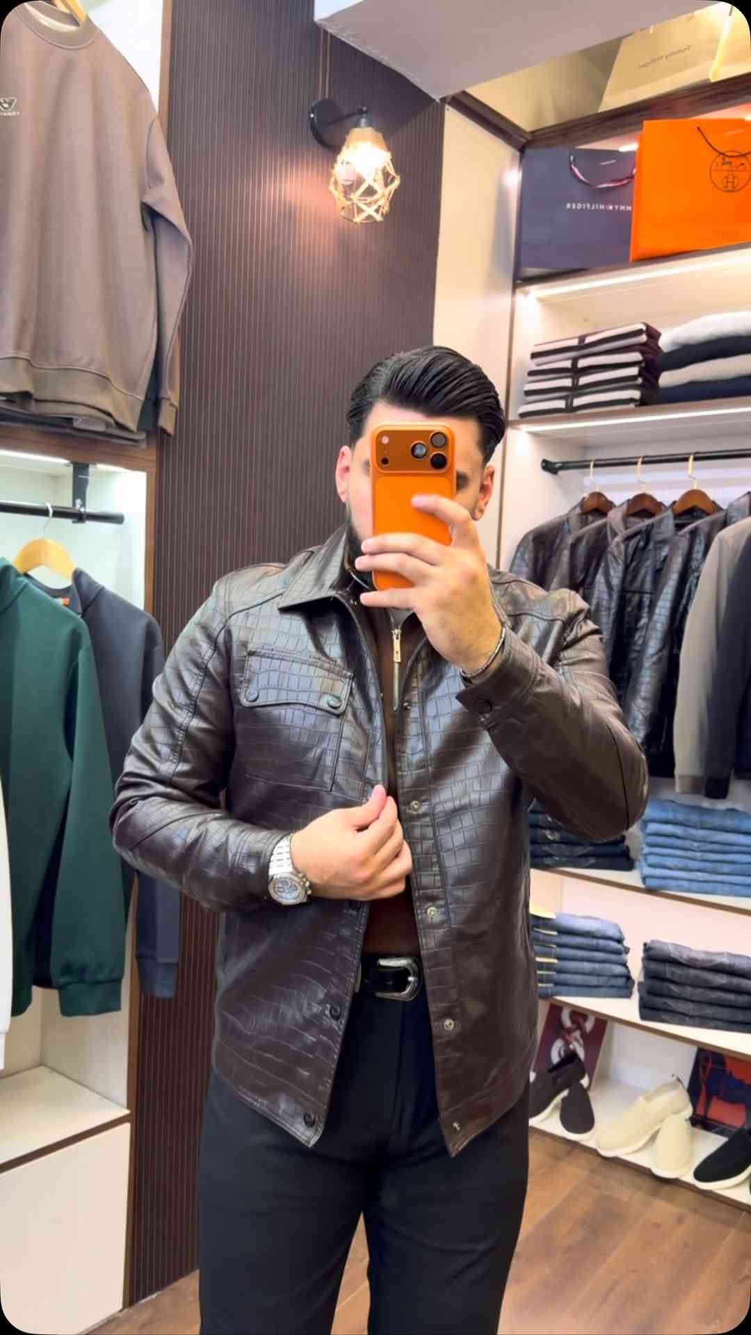 کۆلێکشنی نوێی ژیـار فاشیۆن 👔✨
 کوالیتی بەرز و مۆدێلی نوێ بە نرخێکی گونجاو 👌 
📍 سلێمانی - ڕەشەمۆڵ، قاتی ٢، دوکانی ژمارە ٢٤٥ 
📞 ژمارەی مۆبایل: ***********
  تشكيلة جديدة من ژيـار فاشن 👔✨
جودة عالية وتصاميم حديثة بأسعار مناسبة 👌
📍 السليمانية - رشمول، الطابق ٢، محل رقم ٢٤٥
📞 رقم الموبايل:***********⁩⁩⁩⁩#فاشن #ملابس_شبابي #ستايل #كردستان #بغداد
