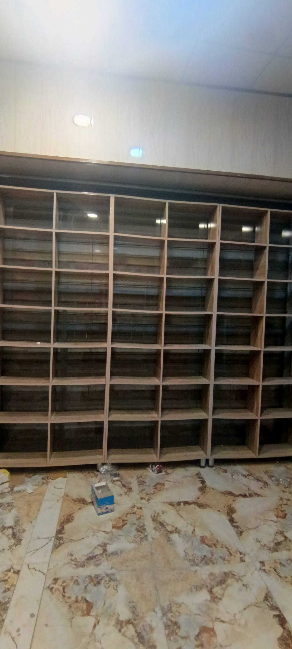 السلام عليكم 
ارفوف للبيع 22 متر  نسبه اضافه 95
مجمدات سطحيه 2 ايكور تركي اصلي استخدام شهرين
ميز كاشير نضيف جديد 
عارضه مقبلات أو طرشي أو كيك كلشي ترهم 
صلاح الدين قضاء الدجيل
***********
يعني لاي يريد يفتح جديد كولشي ما يحتار
