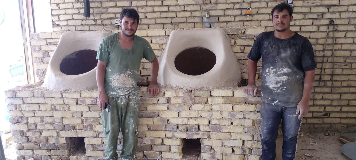 معمل سيف الكوفي .. للبناء والفخار . انسب الاسعار
***********
***********
***********  
يوجد لدينا كل مستلزمات واحتياجات المخابز والافران 
اجود وارقة انواع التنانير الكوفية .. وباانسب الاسعار 
تنانير الشوي 🍁 تنانير مندي 🌺 تنانير مخابز 🌺 عجانات 🔥 ابوق ناري 🌷 بريمزات 🌷 طبكيات 🌻
قباقة 🌟 ماشات 🌲 وكل مايحتاجه المخبز,
