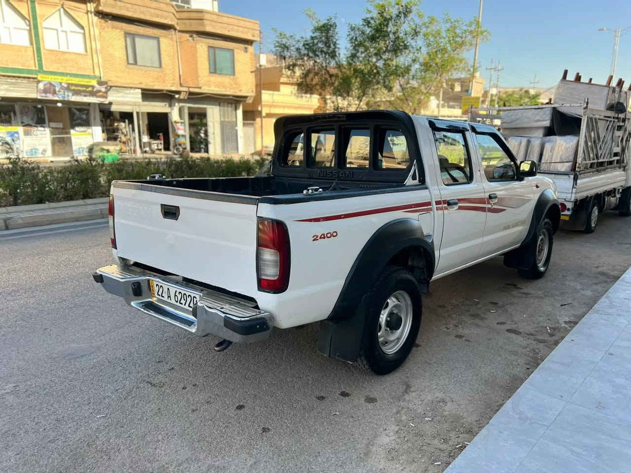 ئەم سەیارەمان هەیە بۆ فرۆشتن مۆدیلی ۲۰۰٨ بێ بۆیاخ ڕەقەم و سەنەوی نوێیە گێڕ و مەکینە و دەبڵ ئەکسلی وەشرتی فیتەر ماڵی دوستە و بێ مەسروفە نرخی ۱٤۰گەڵا و مەجال بۆ پەیوەندی ۰۷۷۰۳٨٥٨٤۹٤
