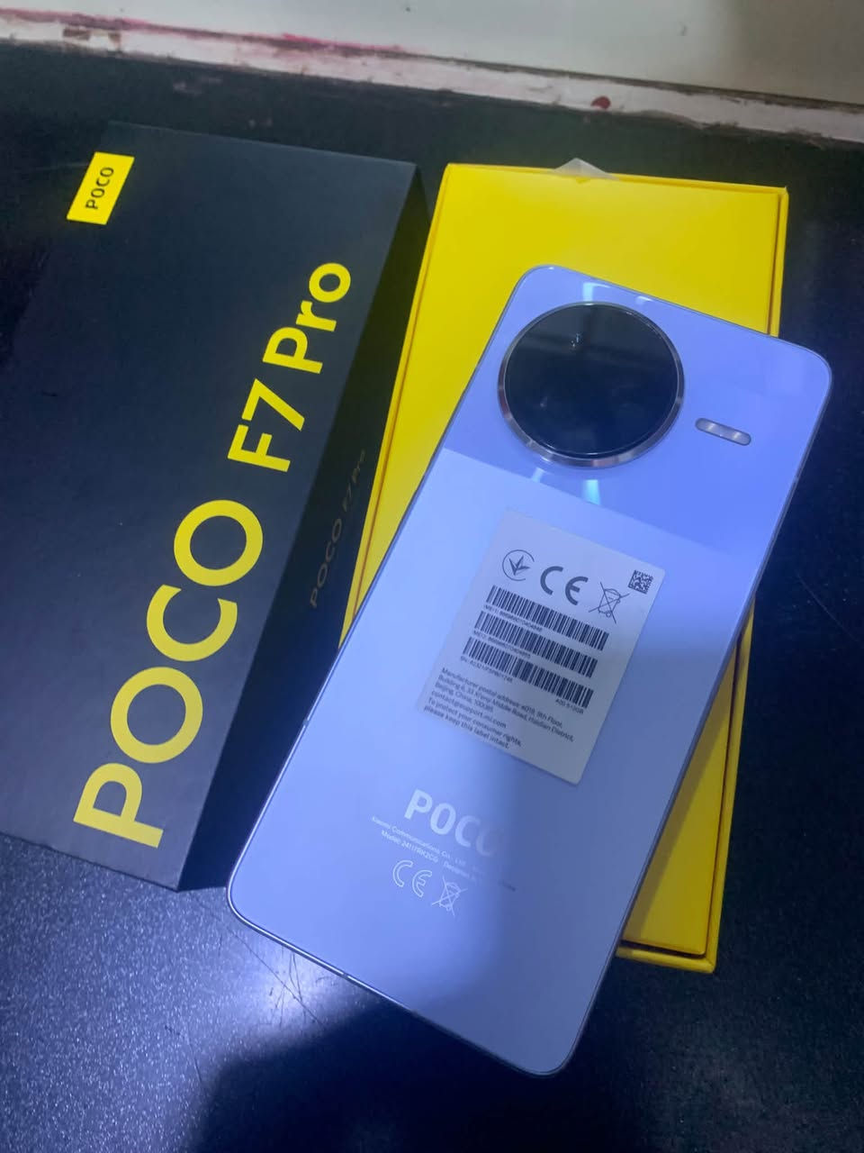 اقوا جهاز ممكن تشوفه عينك POCO F7 Pro 5G اقوا جهاز للعاب معالج سناب دراكون ايت 8 يشغل ١٢٠ فريم شاشه 144 هيرتز يدعم كامره احترافيه قويه ذاكره 512 تلفون وياهاا كارتونه كامل ملحقاته  تلفون بعدهاا بحالة الوكاله مابي زلغ نضافه تجي تشوف شوفت عينك سعرر / 500 مكاني البصره القبله رقمي واتساب /***********
