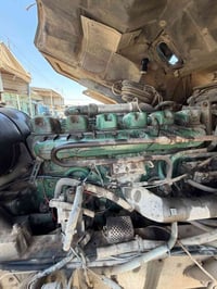 محرك فالفو 122 F12 استندر لا صرف ولا بخار  المكان بغداد جرف النداف الس...