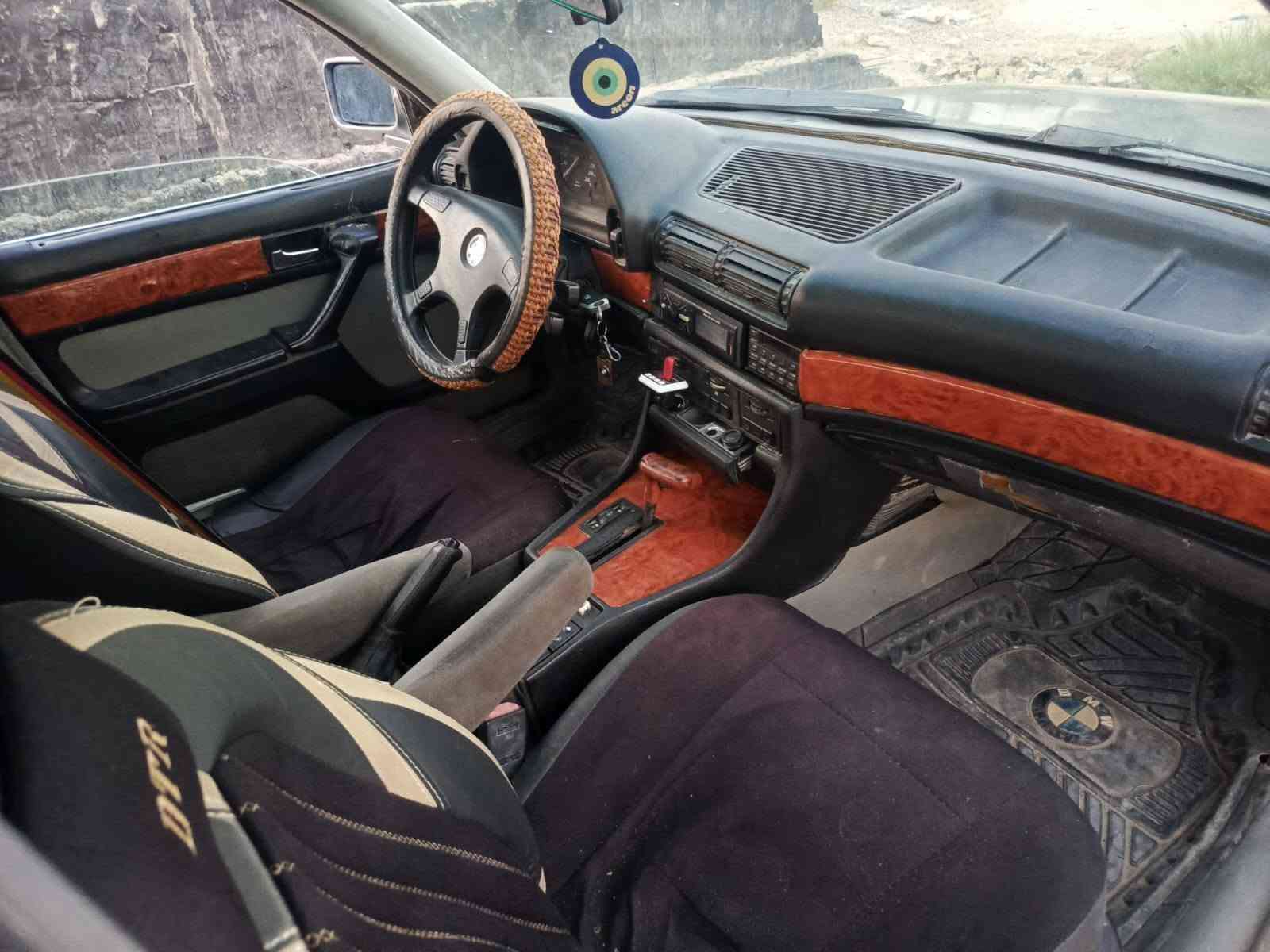 بي ام ٧٣٥ • ١٩٩١ • مكينة حداديه
