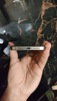 آيفون ١٥ برو ماكس • ٢٥٦ غ.ب • بطارية ٨٤٪