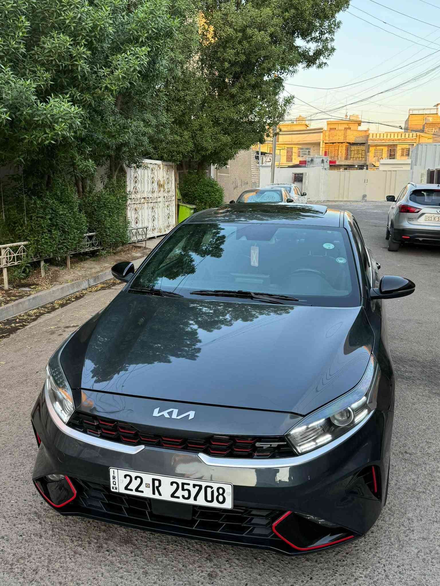 السلام عليكم الي موصيني  حاليا السياره ب اربيل

 فورتي  GT 2024  
فول مواصفات1/1

بدون إيربك 

بدون دواخل بدون شواصي قطعتين صبغ بنيد وباب خلفي

ماشيه 54 ميل
مكينه 1600 تيربو
بصمه ابواب
بصمه تشغيل
هندبريك بصمه 
اوتو هولد 
شفتات ستيرن 
كشن حار بارد
شاشه جبير 
كامره دواره
رادار امامي وخلفي وجانبي
تحكمات ستيرن تحديد مسار 
شحن لاسلكي 
ثلاث وضعيات قياده
كشنات جلد
تبريد قطعتين منفصل 
بكلايت ليزري
ويل 19 سبورت 
سبايدر بلادي 
دبل صالنصه رياضي 

السعر 149 ورقه وبيها مجال
