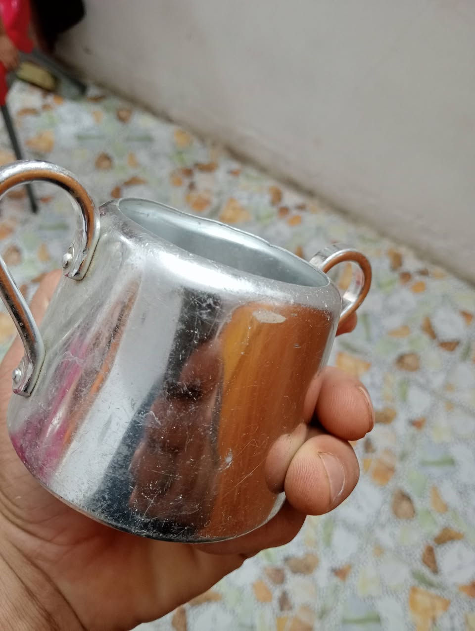 عندي هاذا فضه للبيع ***********
