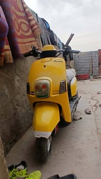 بوليس • للبيع