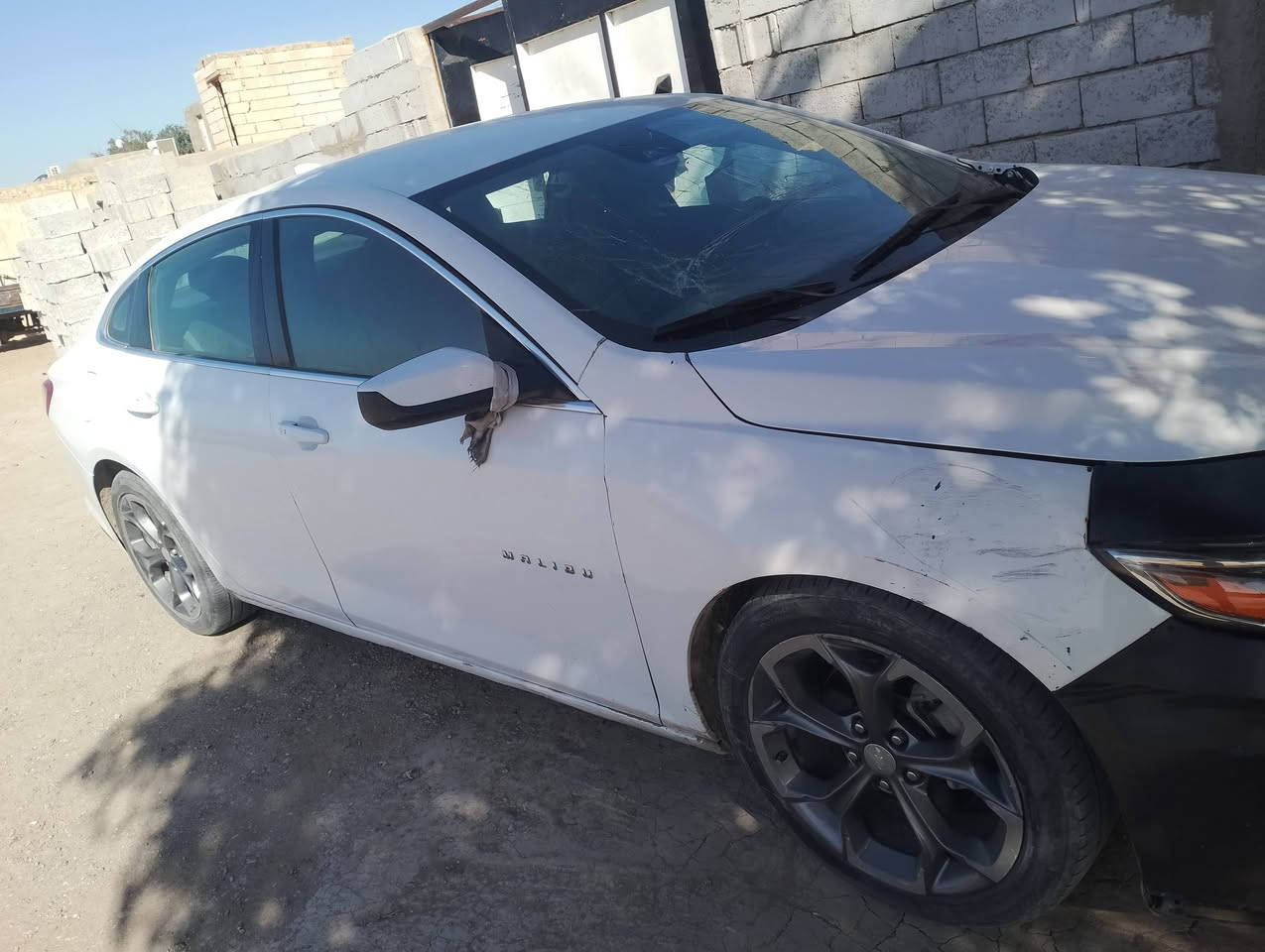 السلام عليكم للبيع او المراوس ماليبو 2020 حادثها جاملغ الايمن الامامي بدون دواخل وشويه بلبنيد موضح بلصورة كير ومكينه وحدادية كله جديد السعر 88 وبيها مجال للتواصل
*********** 
متواجد علخاص
