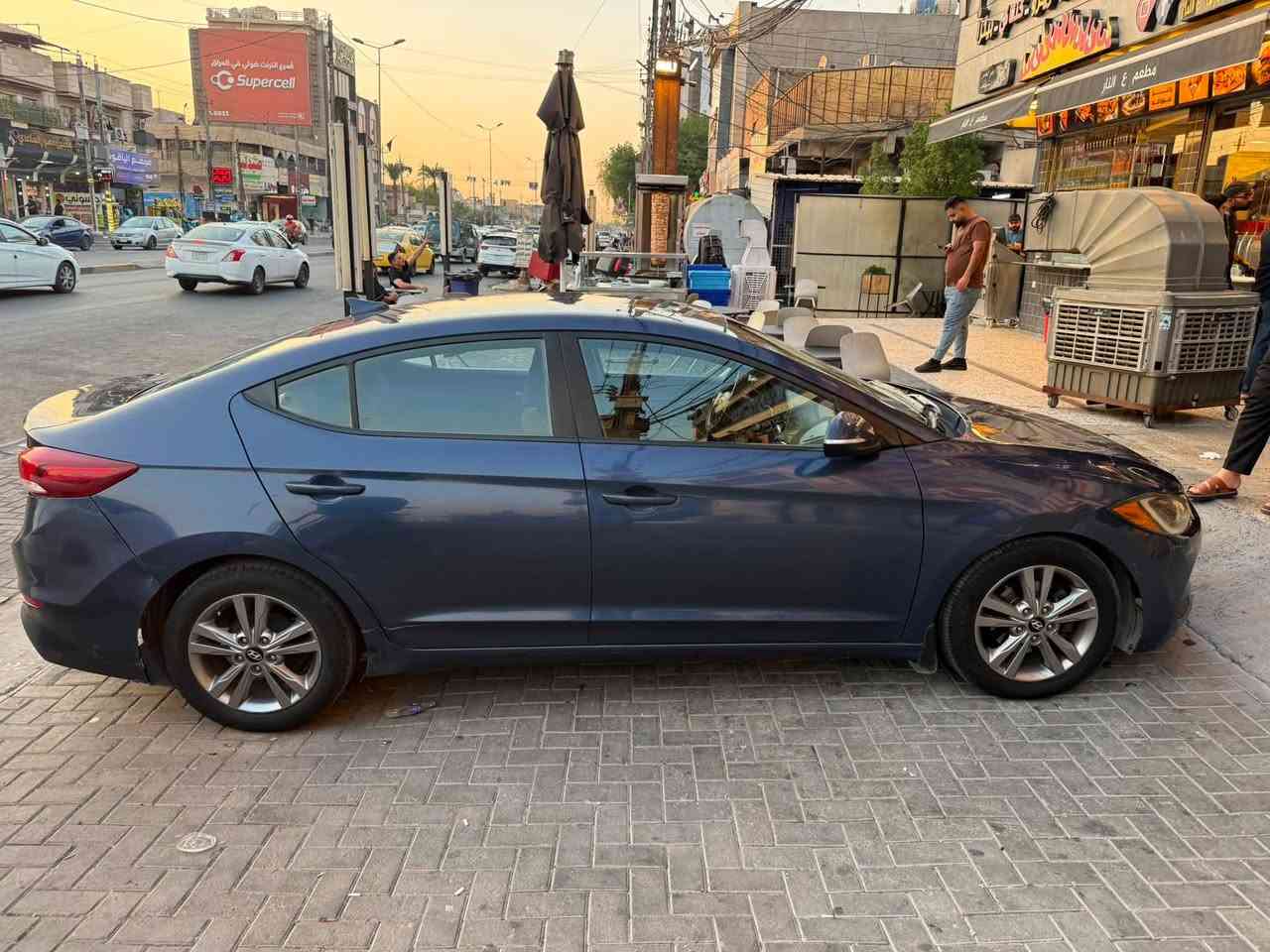 السلام عليكم
هونداي النترا 2018 رقم بغداد
السياره مكفوله من الصبغ فقط خشم البنيد بارد السياره ماشيه 108 

120 وبيها مجال
مكان السياره حي العامل
للاستفسار الاتصال على الرقم
***********
