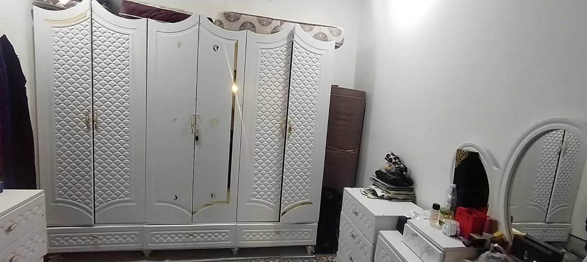 طقم نوم كامل • للبيع • قابل تفاوض