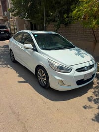 اكسنت ٢٠١٧ • ماشي ٣٤٠٠٠ • رقم بغداد