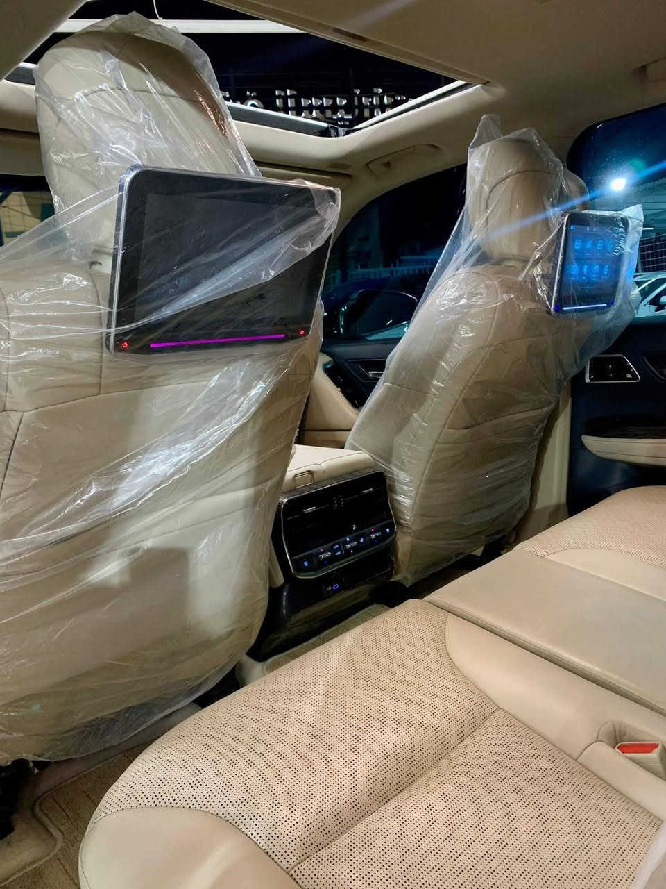 لاندكروز VX
2023
ساس كفالة عامة 
ماشية 55000km
باج تضليل شمالي 
تحويل ثاني يوم 
للأستفسار 
***********
