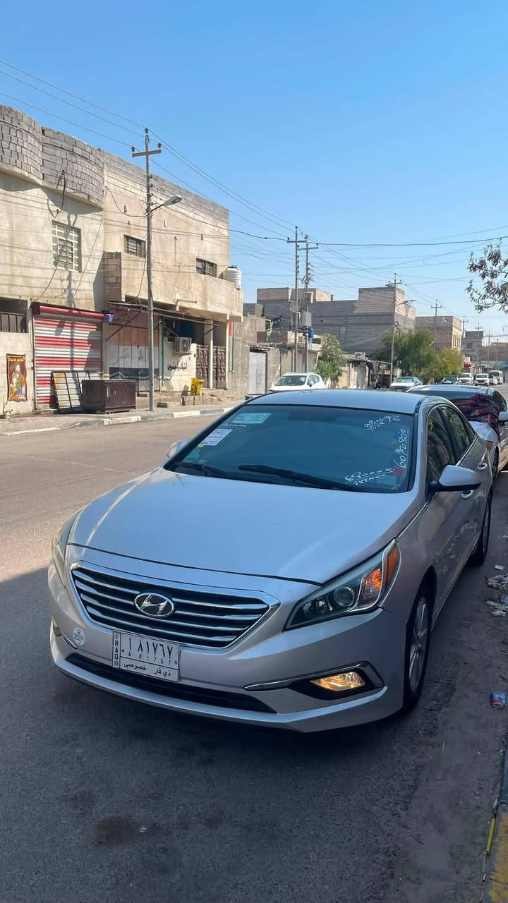 السلام عليكم
سوناتا 15 وارد امريكي ضربتهه طرف بنيد فقط ما مبدله بيهه اي قطعه مبدله مصبوغه احزام اثر جراد 
سنويه منتهيه حره صايره سنويه ضايعه مسوي بيهه بلاغ تستلم سنويه مني و انا احولك
تحكم ستيرن 
شاشه أندرويد 
كامرا خلفيه 
مثبت سرعه 
مكينه 2.4 gdi بدون دوانز ابددد بانزين عادي شرط 
سياره كلش نضيفه 
كهربائيات كلهن شغالات 
تبريد ثلج 
بيهه ويلكب موجود  مالتهه او تريد رنك
السعرر 95 ورقه بيهه مجال كلشش قليل حك الجيه 
الهاتف / ***********
