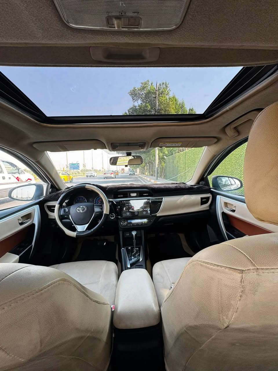 السلام عليكم
سيارة كورلا مكينة( ٢٠٠٠ )خليجي مال شركة العامة  موديل. ٢٠١٤

سيارة فول موصفات حادثها جاملغ خلفي جه السايق وقبق الجنطه وحافة البنيد رقم بغداد

السعر ١٢٠ ورقه وبيها مجال

***********
