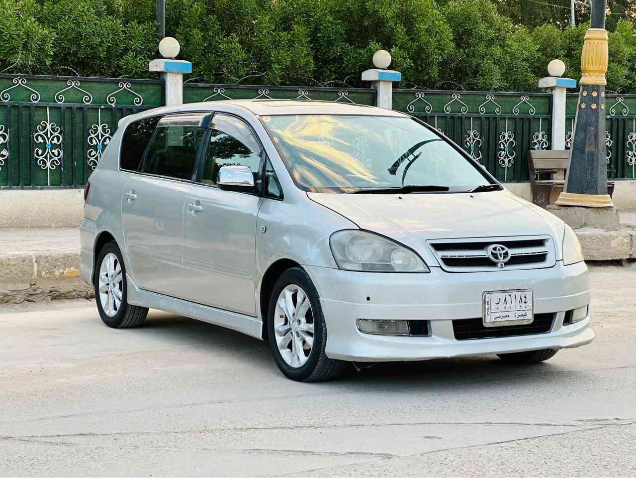 ابصم  مديل 2004اصل سعر 95 قابل للتفاوض الاستفسار اتصل ***********بيه قطعتين صبغ اثر جراد مكفوله كفاله عامه ضربه وصبغ وتبديل مواصفات تو ويل اصل شاشه تحكم سترين مري شفط 7 راكب 3  قطع تبريد مكينه 2400 مكينه وكير مكفولات حداديه جديده تخم تاير تبريد ثلج ❄️ مشروع وطني مكان سياره ذي قار سوك الشيوخ Tessalit, Kidal
