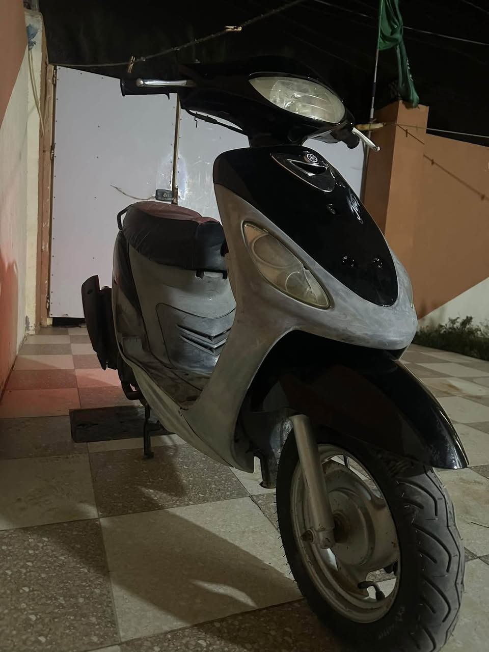 ماكس منغولي للبيع مكينة مفتوحة ما بيهه اي نقص  تشتغل سلف عوزهه بس قبق هندر السعر 700 وبيهه مجال مكان الديوانية مركز رقم ***********
