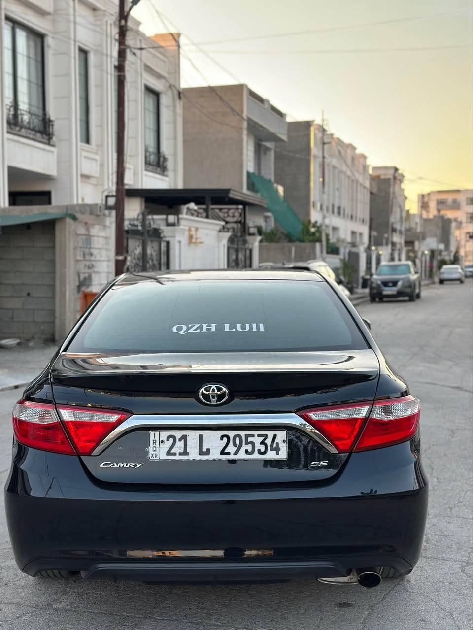 Camry 2017 se كلین بێ سبوخ 
ڕەنگی رەش
یەك شوختیكی هەیە لە دەرگای واوەی سایەق هیچی تری نیە
سەنەوی ٥ مانگیكە بەسەر چوە
تەحویل بەشەرت 
بەشەرتی گێڕو مەكینەو نەكراوە  
سەعری 153مەعامەلەیەكی كەم  
تكایە گەر موشتەری نی  سەری من و خۆشت مەئێشێنە 
ڕەقەم تەلەفون ***********
واتسئاپشی لەسەرە ❤️ كركوك, العراق
