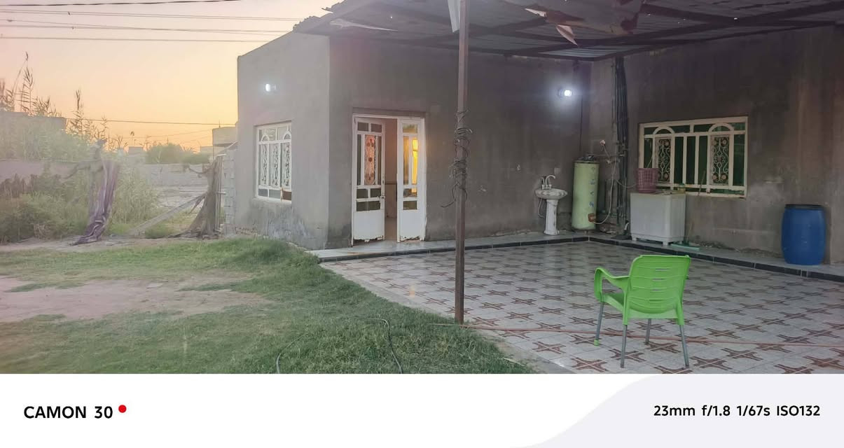 السلام عليكم بيت 500متر 
خلف محطة العلاك بناء 2014
قريب سيطرة الباشيه كافة الخدمات 
كامل بيت كامل ٣ غرف وستقبال
 وصاله ومطبخ 
سند 25 طابو زراعي مداور مباشر 
سعر مناسب تفاصيل داخل الفيديو 
جميع القطع بل العلاك موجوده 
اتصل على الارقام
*********** موجود وتساب
*********** موجود وتساب
