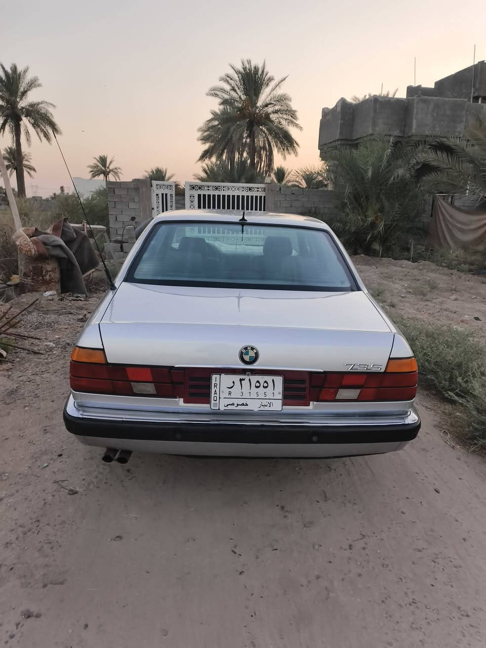 سلام عليكم بي أم حجم 735 موديل 1993 تحويل مباشر السعر 50 وبيها مجال ***********
