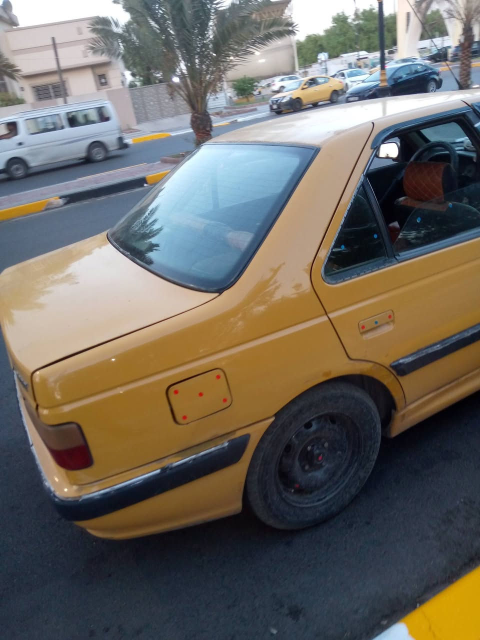 للبيع سيارة بيجو موديل 2015 سنوية 2027 مكفولة السعر /48 ورقة الاتصال على الهاتف ***********
