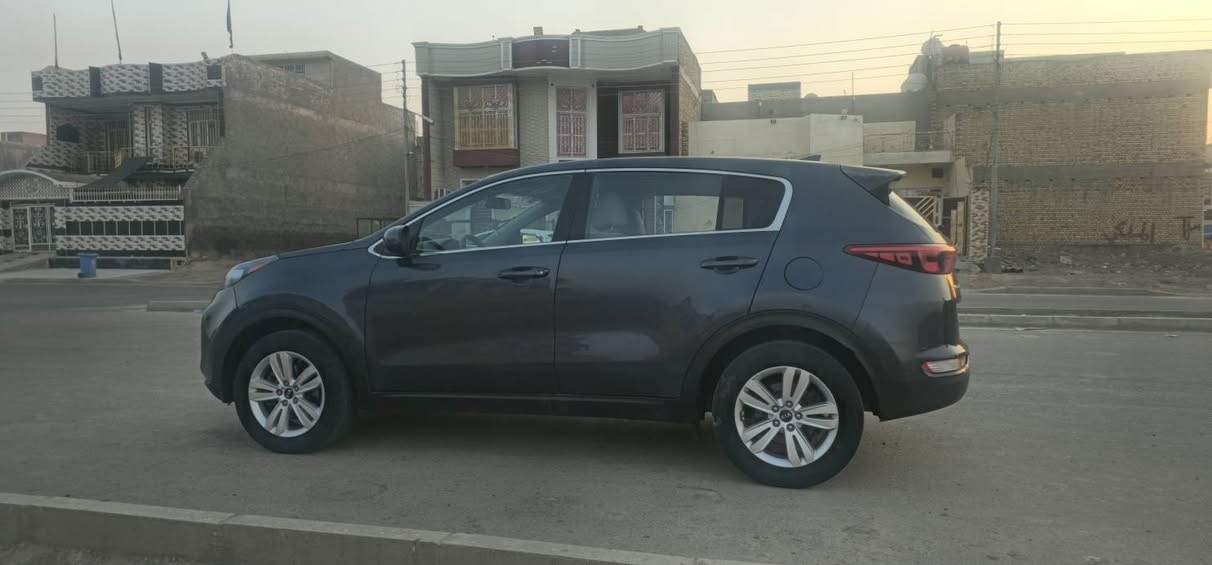 كيا سبورتج 2017 وارد امريكي حادث بابين فقط جاهزه حداديه تبريد طخم تاير مكينه 2000 سعرهاا 125 بيها مجال للاتصال ***********.    *********** عمارة, ميسان
