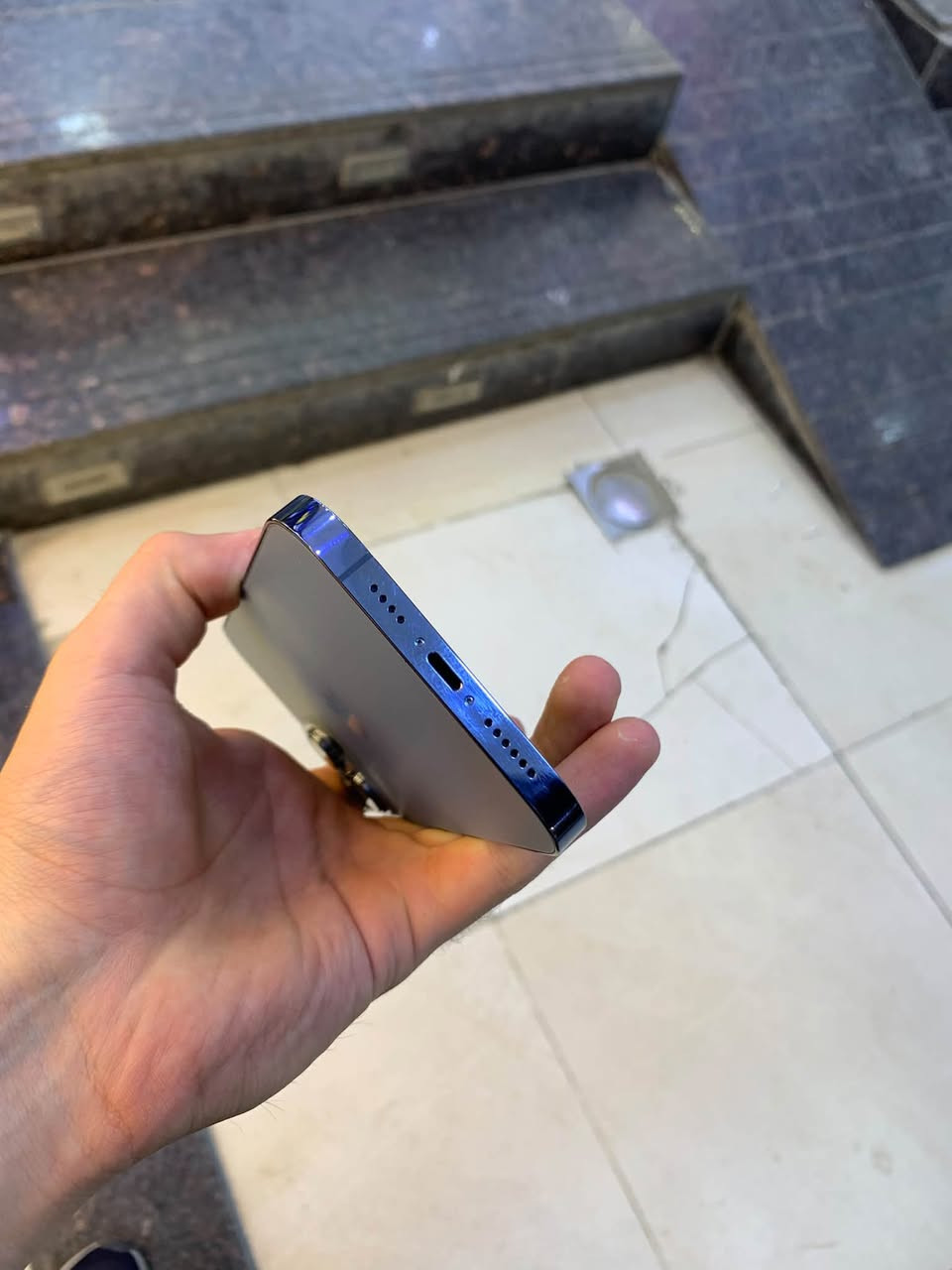١٣ بروماكس 
ذاكره ٢٥٦ 
بطاريه ٨٦
جهاز فول نظافه ١٠٠
جهاز مكفول شرط 
للاستفسار خاص او اتص 
***********
