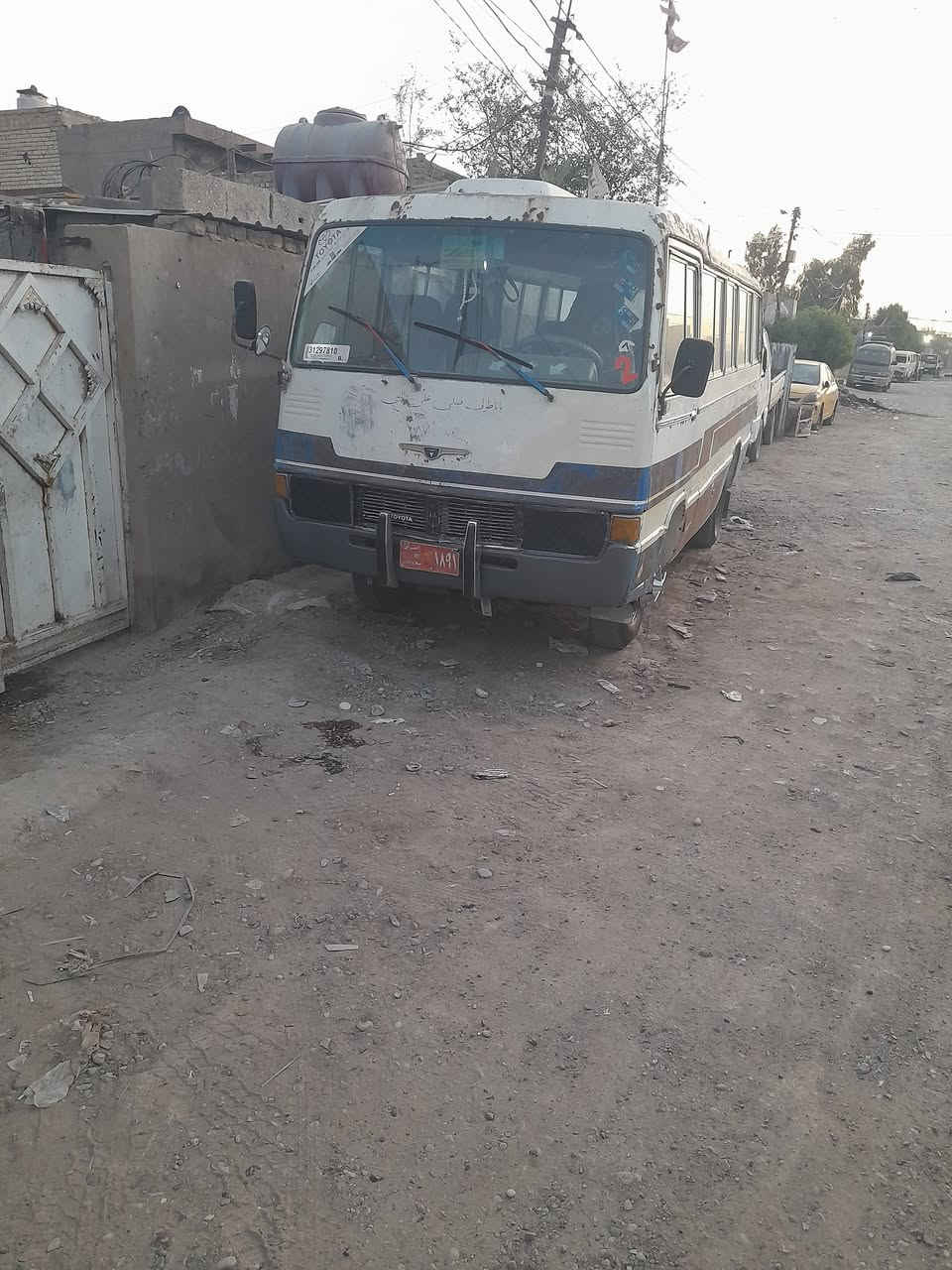 السلام عليكم كوستر مديل ٨١ محرك بلادي جيد تايرات جيده صاحبها الشرعي بالموصل موجود مكاني بغداد المشتل مابيها اي نقص كبل لشارع باقي تفاصيل ع المبايل الرقم ***********
